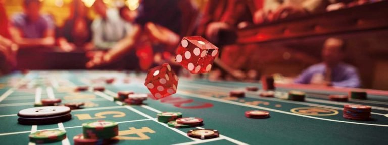 Studio dealer langsung aw8 dengan multi-kamera untuk turnamen blackjack